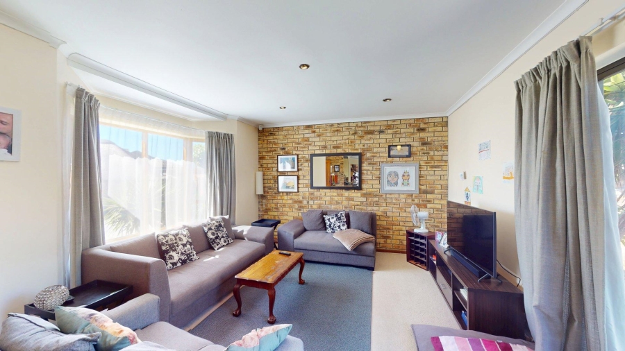 3 Bedroom Property for Sale in Summerstrand Eastern Cape